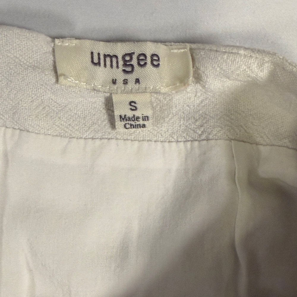 Women’s Mini Vintage Skirt with Floral Embroidered design Size Small - Picture 8 of 10